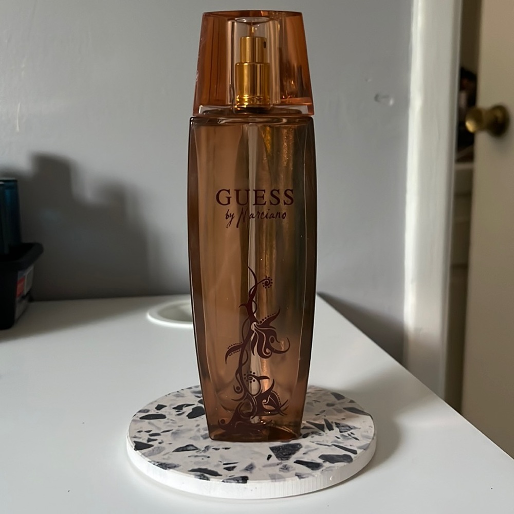 Guess By Marciano
